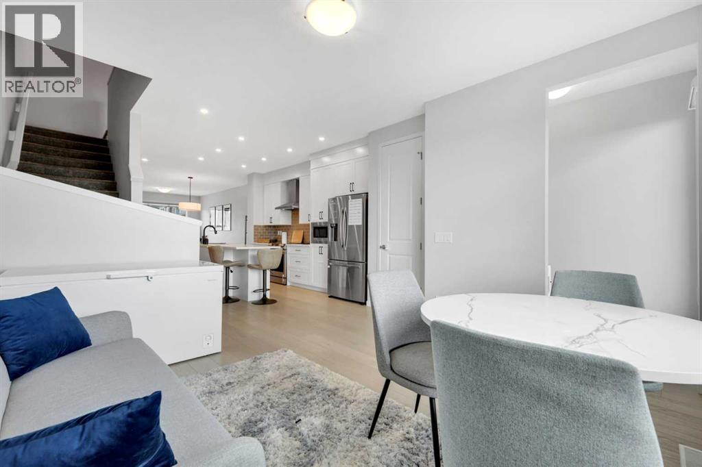 Photo 21 of 222 Aquila Drive Nw, Calgary AB