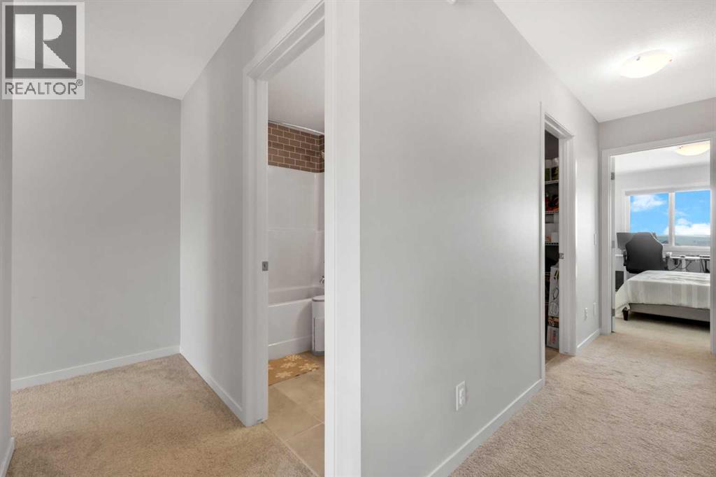 Photo 36 of 222 Aquila Drive Nw, Calgary AB