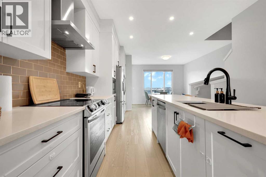 Photo 9 of 222 Aquila Drive Nw, Calgary AB