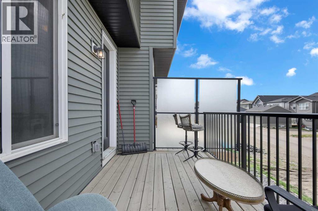 Photo 11 of 222 Aquila Drive Nw, Calgary AB