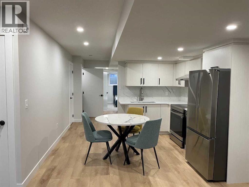 Photo 26 of 222 Aquila Drive Nw, Calgary AB