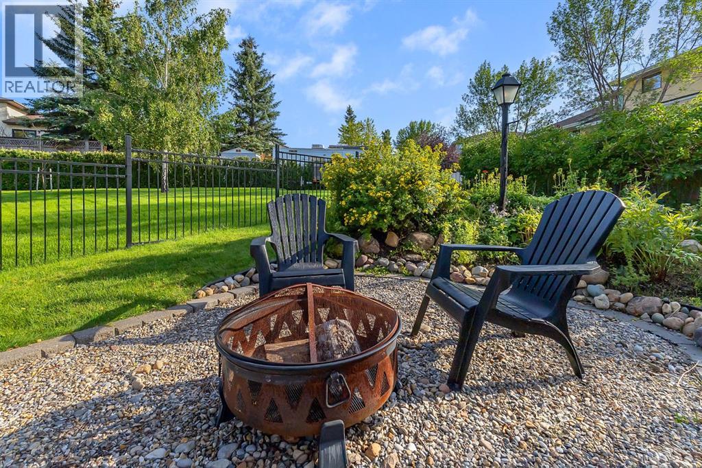 Photo 13 of 23 Sanderling Court, Calgary AB