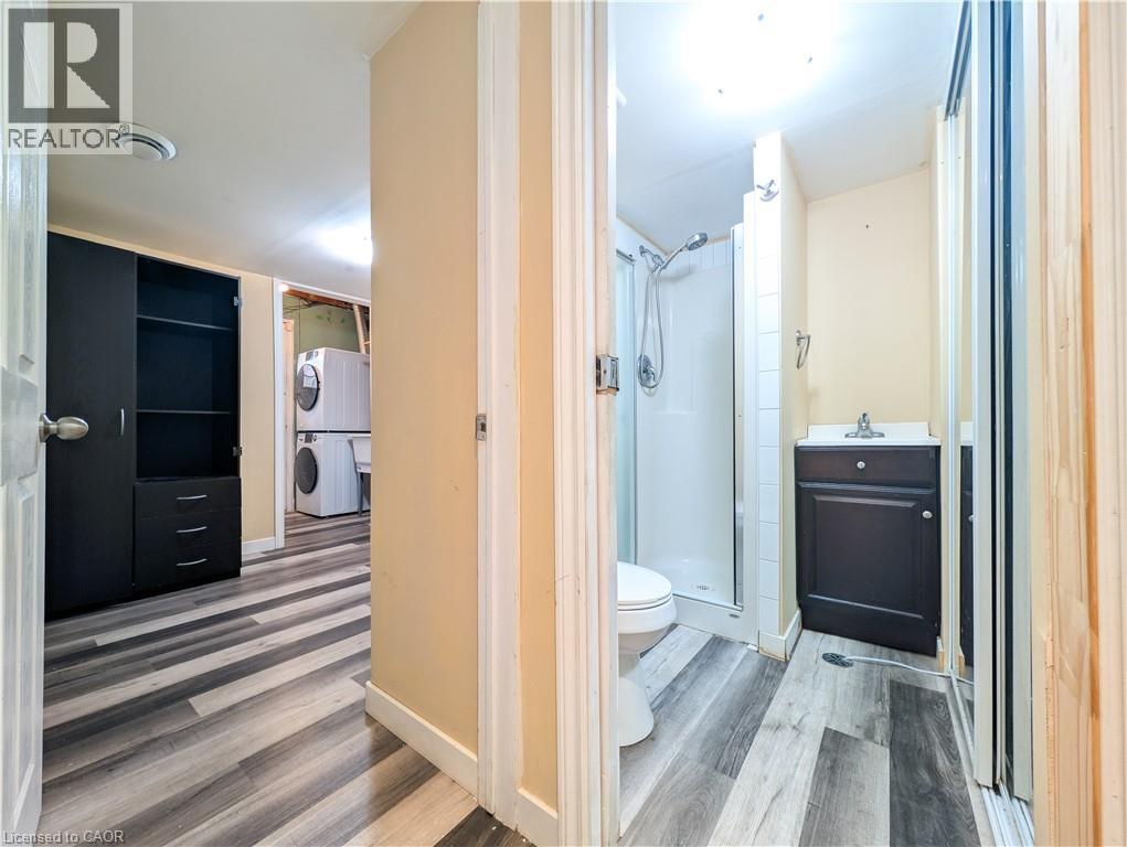 Photo 19 of 230 Linden Drive, Cambridge ON