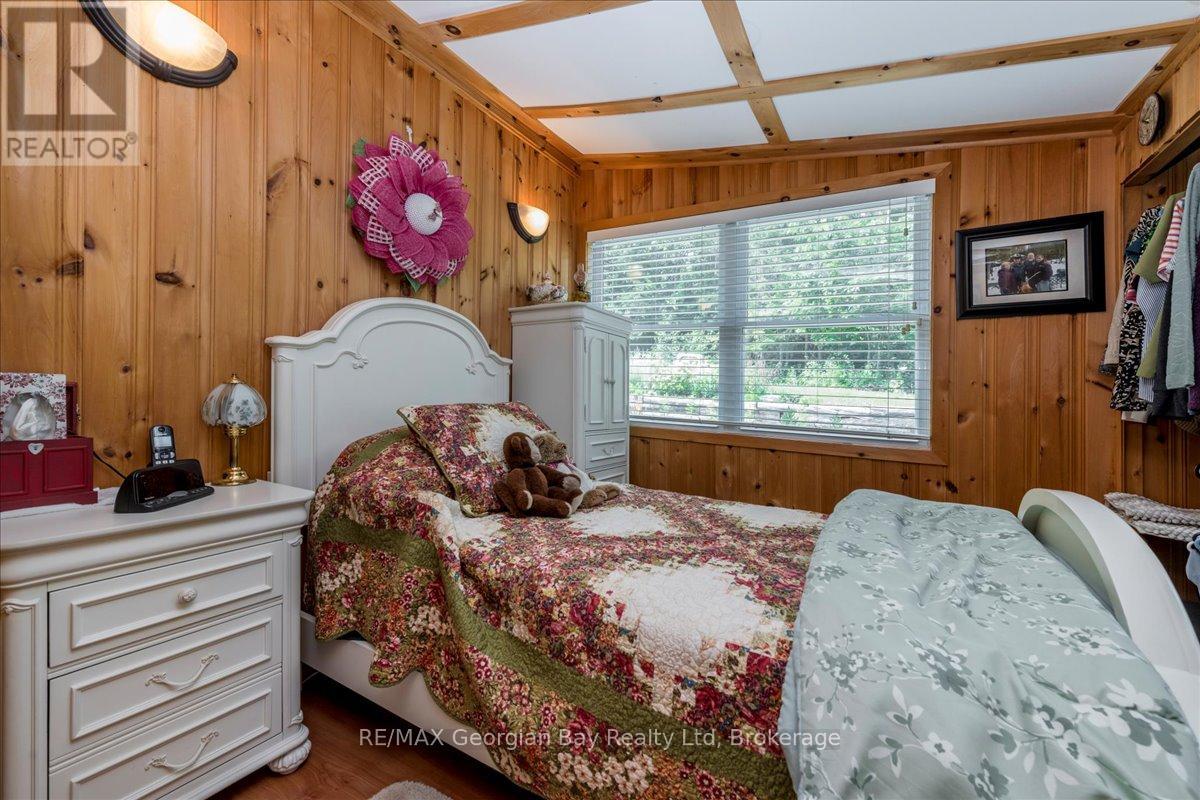 Photo 4 of 21 Grandview Road, Tay ON
