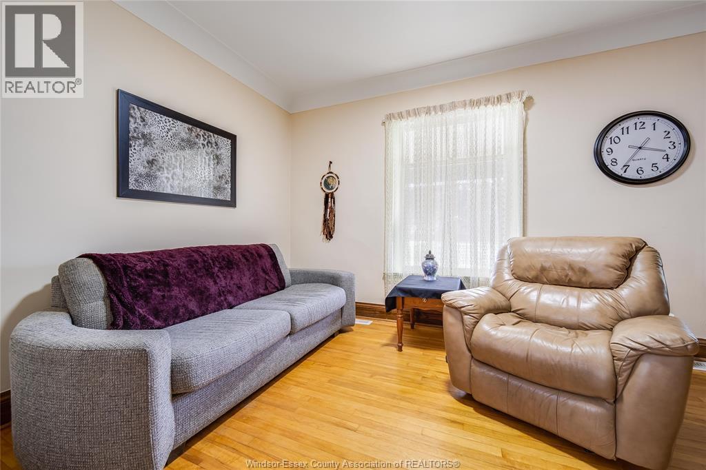 Photo 6 of 792 Pierre, Windsor ON