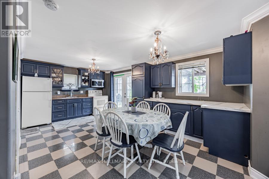 Photo 5 of 1109 Keswick Court, Oshawa ON