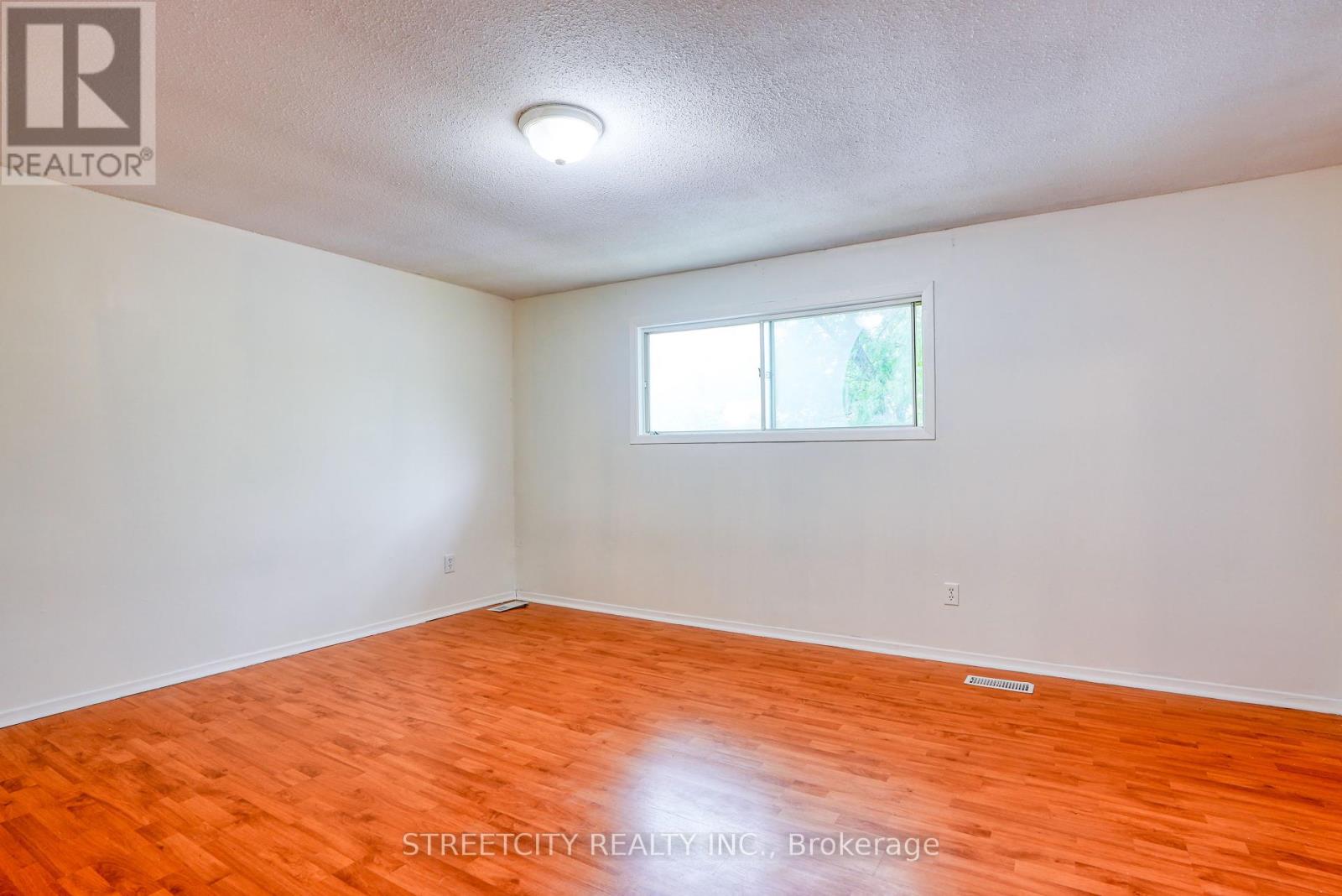Photo 13 of 25 45 Gatewood Place, London East ON