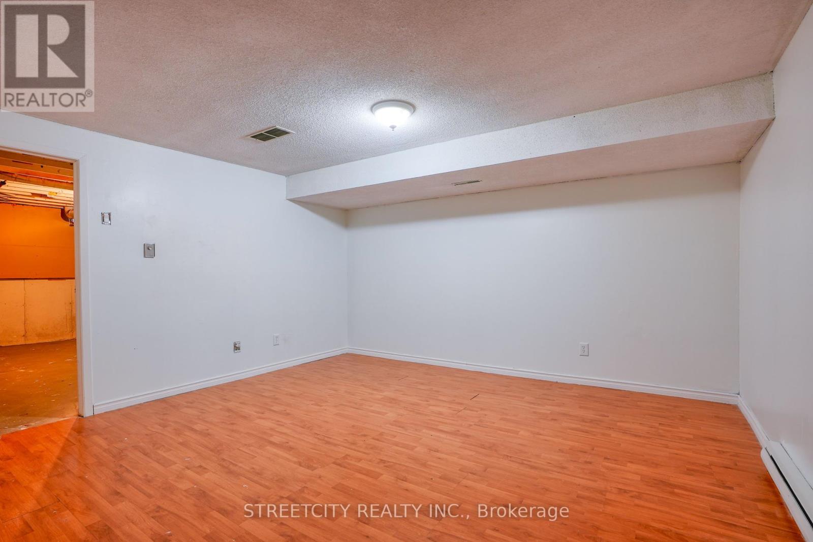 Photo 11 of 25 45 Gatewood Place, London East ON