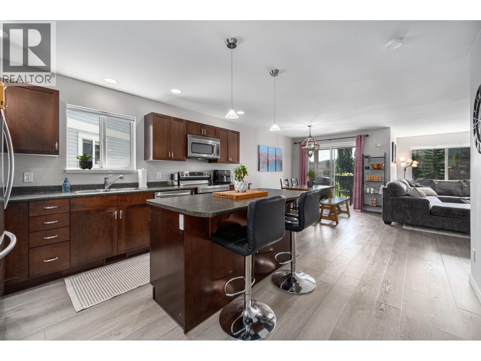 Photo 3 of 1900 Hugh Allan Drive Unit 2, Kamloops BC