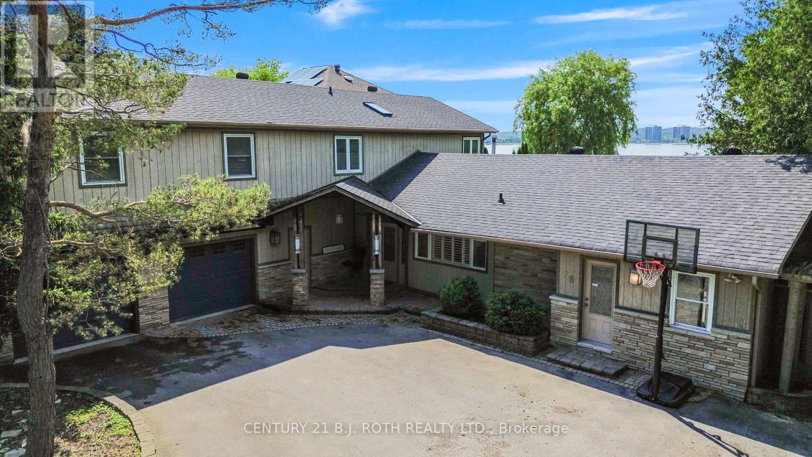 Photo 23 of 58 White Oaks Road, Barrie ON