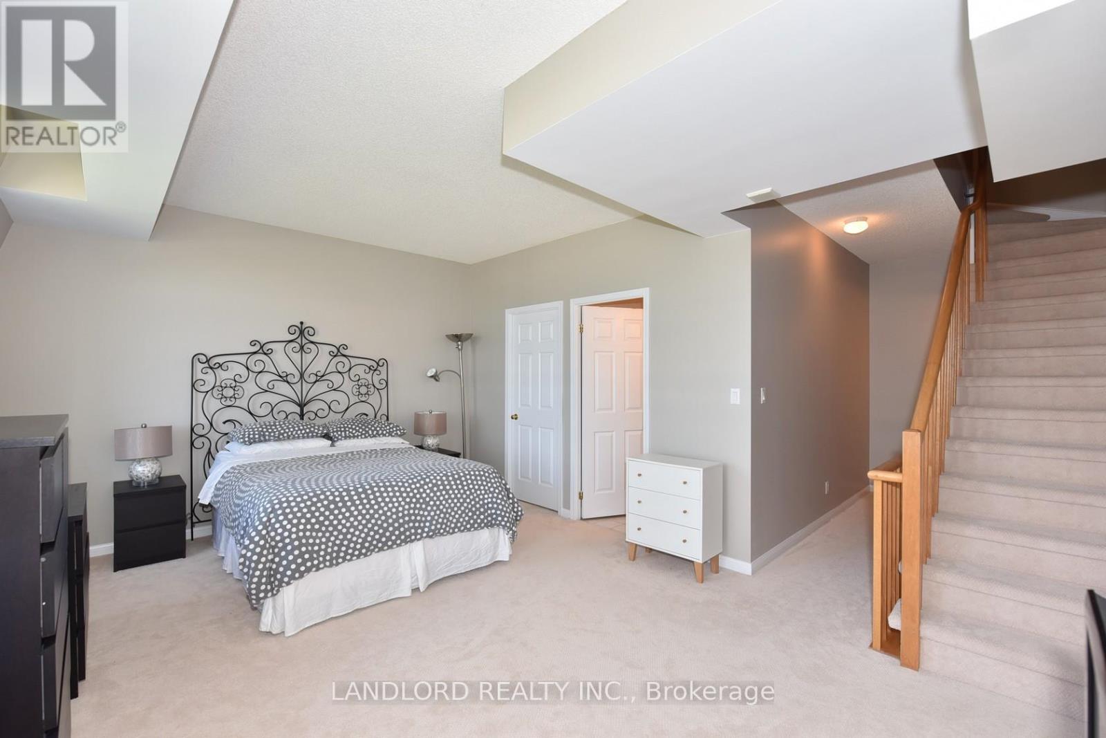 Photo 9 of 657 38 Stadium Road, Toronto ON