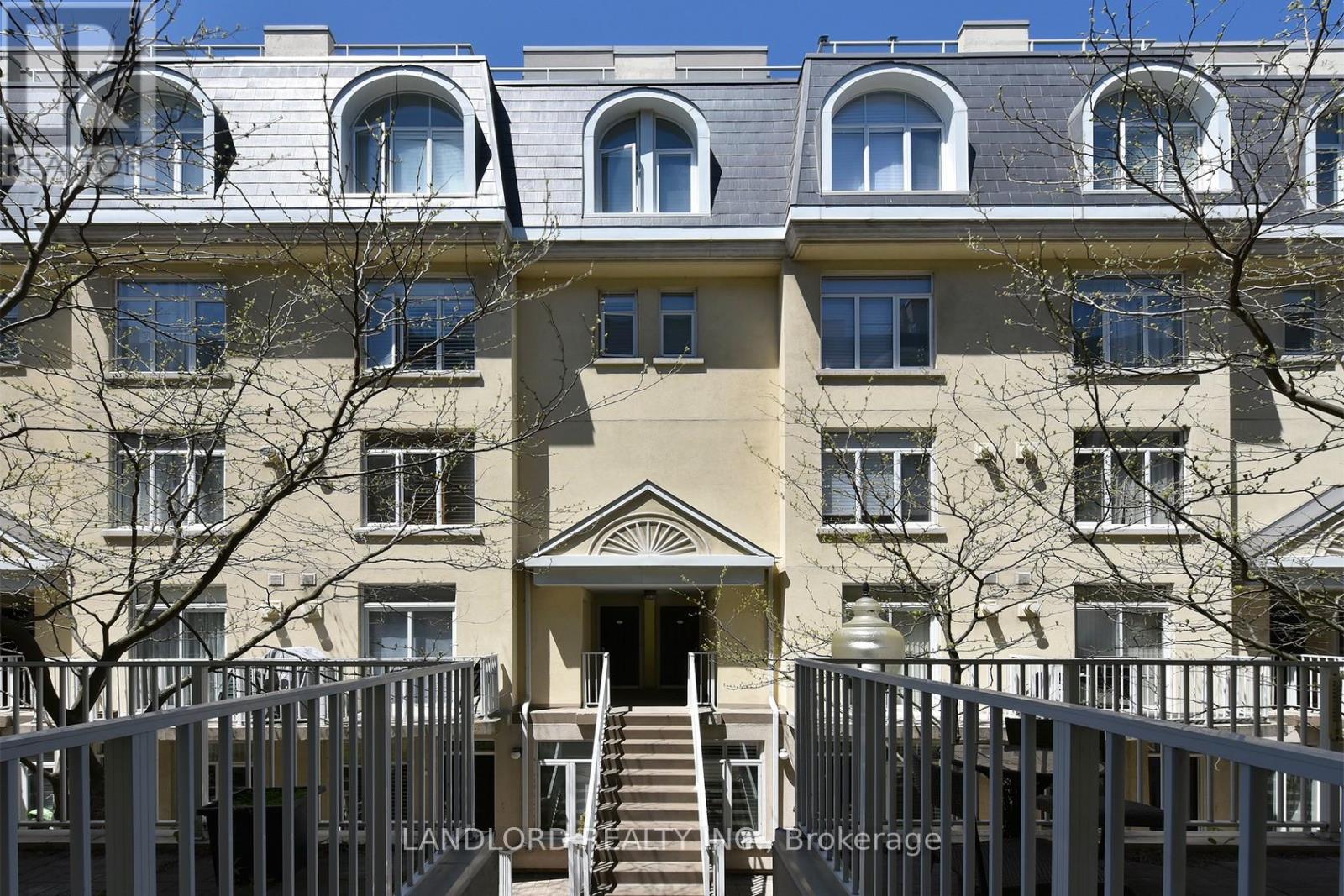 Photo 18 of 657 38 Stadium Road, Toronto ON