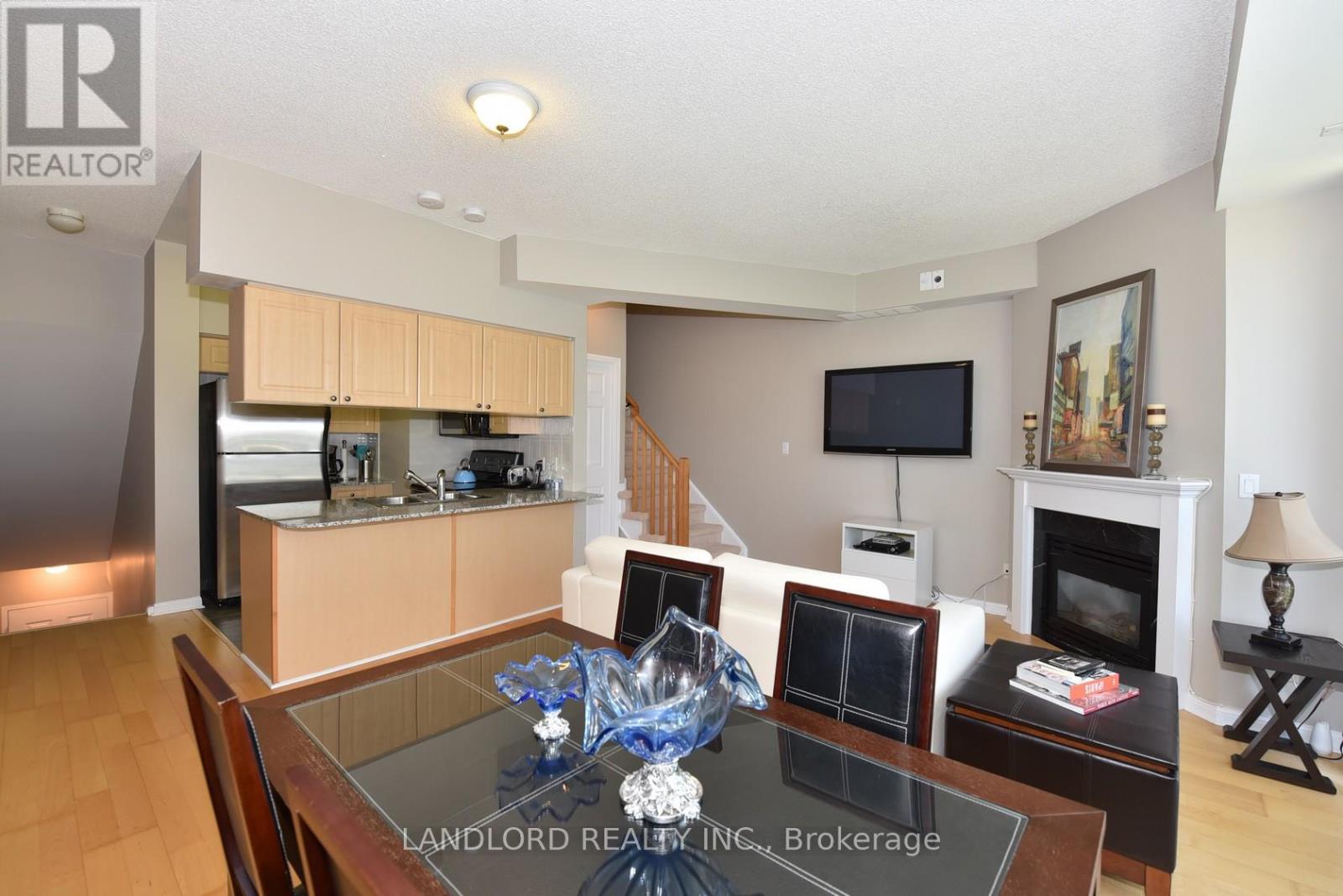 Photo 7 of 657 38 Stadium Road, Toronto ON