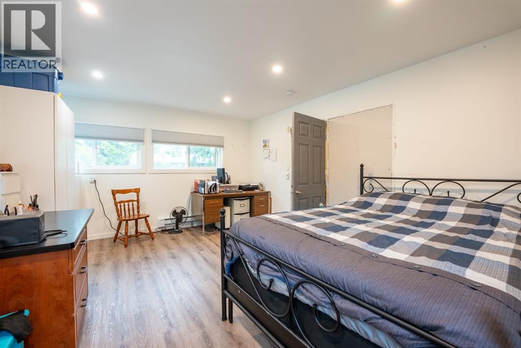 Photo 25 of 5007 43 Avenue, Taber AB