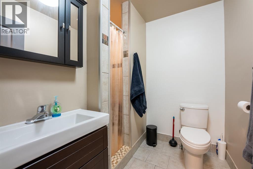 Photo 2 of 5007 43 Avenue, Taber AB