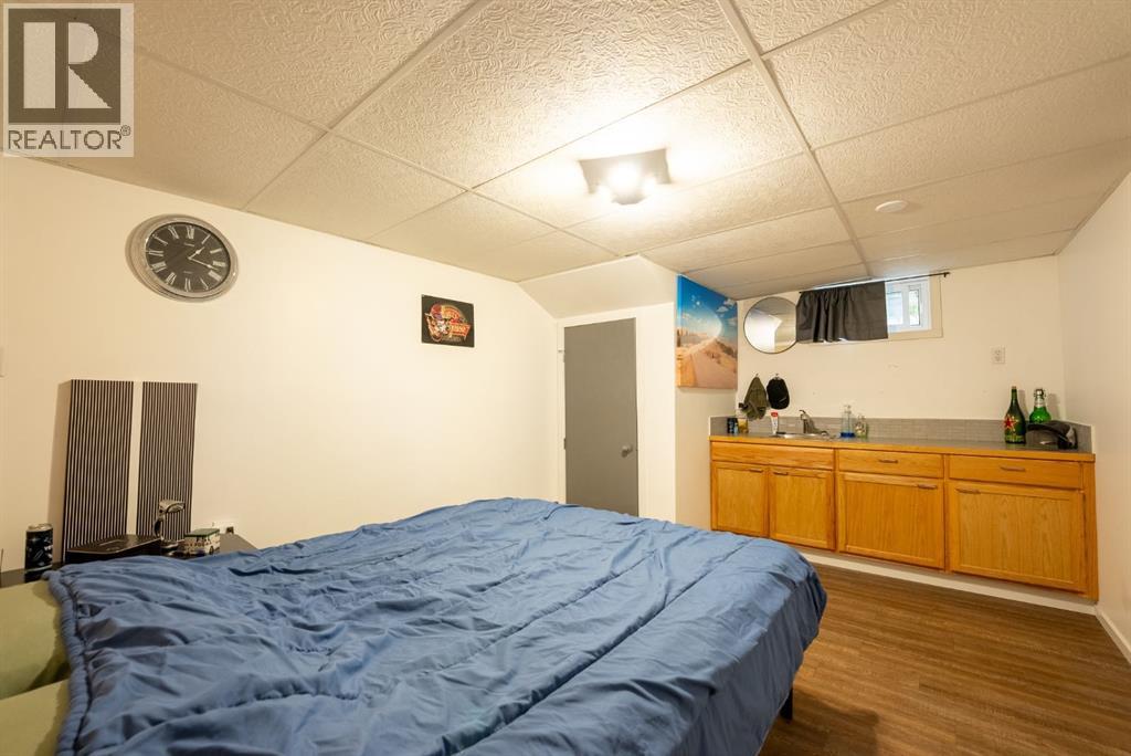 Photo 5 of 5007 43 Avenue, Taber AB