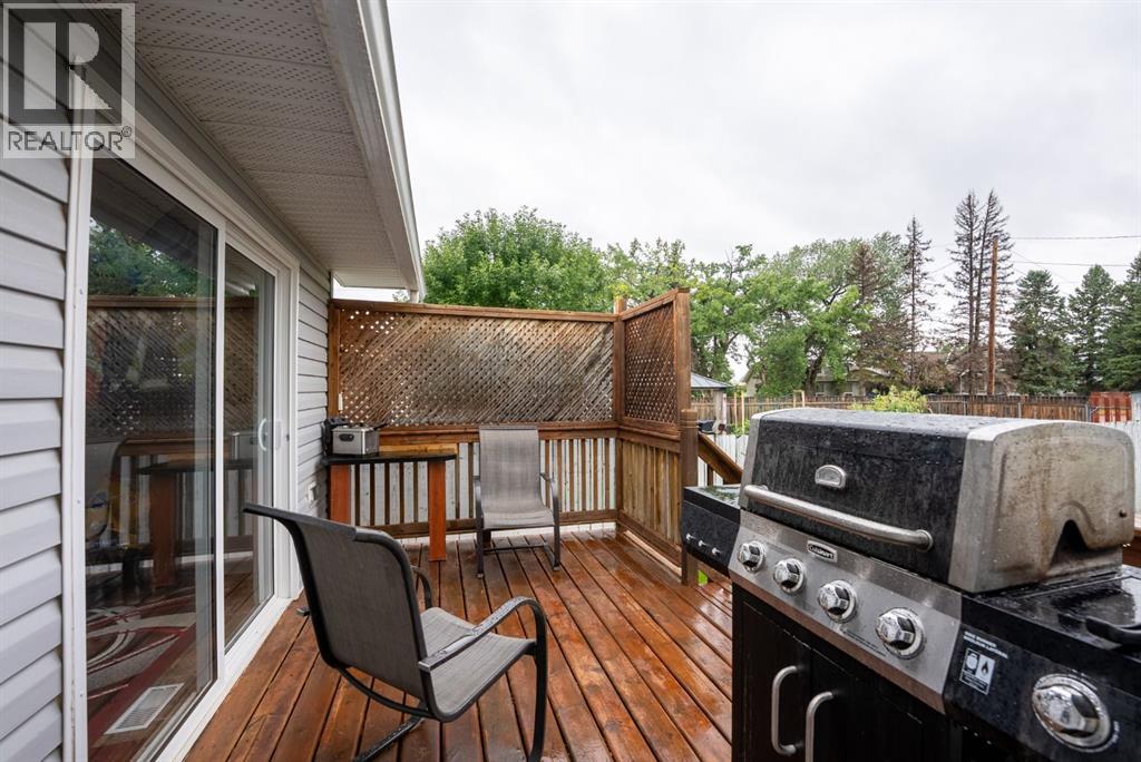 Photo 12 of 5007 43 Avenue, Taber AB