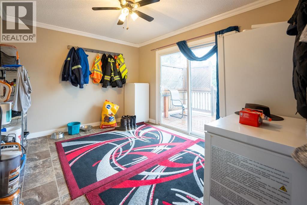 Photo 15 of 5007 43 Avenue, Taber AB