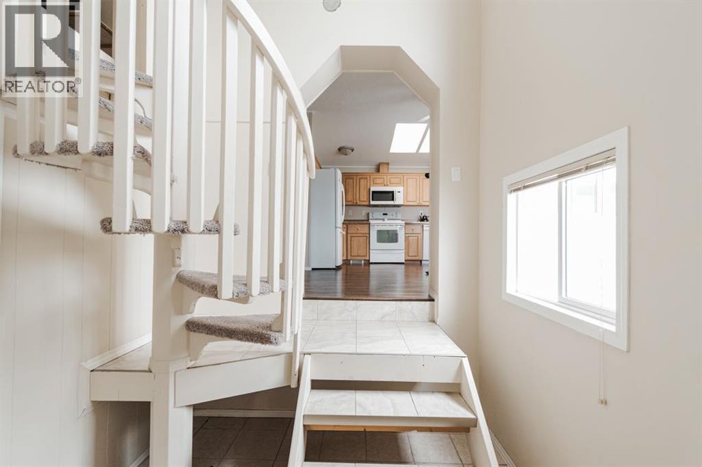 Photo 4 of 125 Cree Place, Fort Mcmurray AB