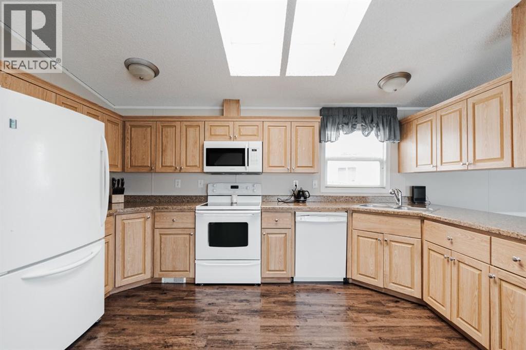 Photo 8 of 125 Cree Place, Fort Mcmurray AB