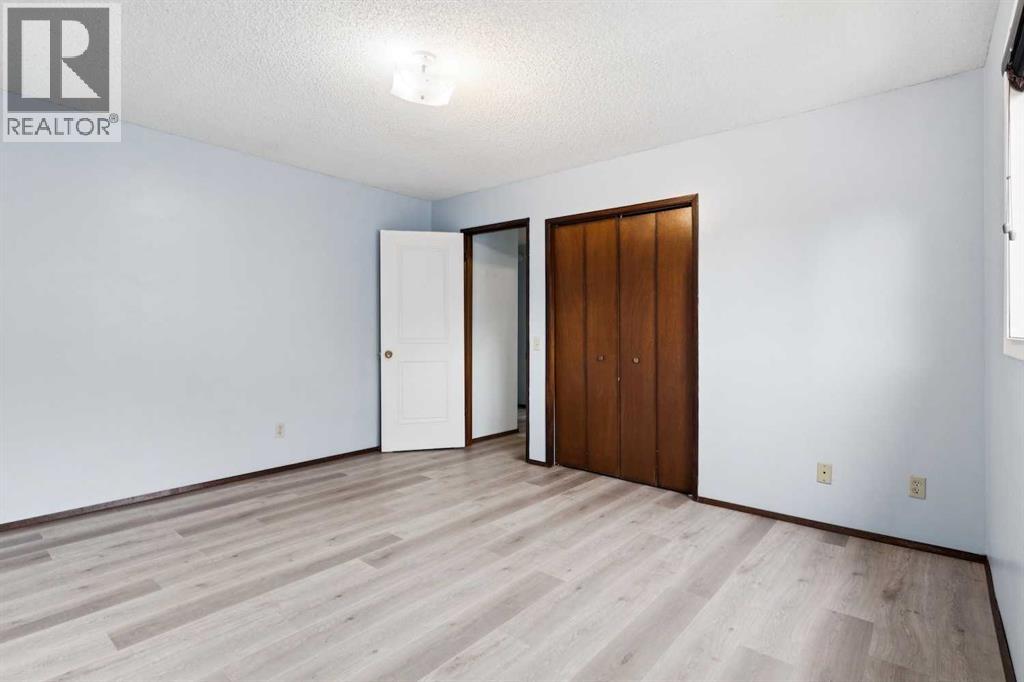 Photo 25 of 131 Macewan Glen Place Nw, Calgary AB