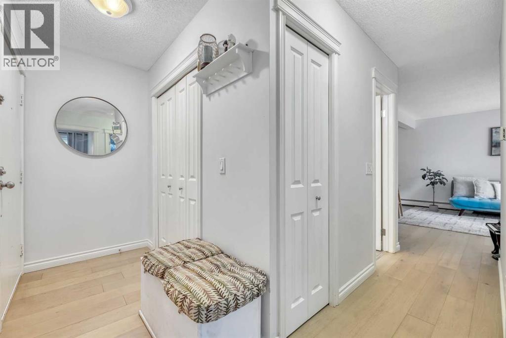 Single Family House for Sale in    Avenue NE Crescent Heights Calgary 