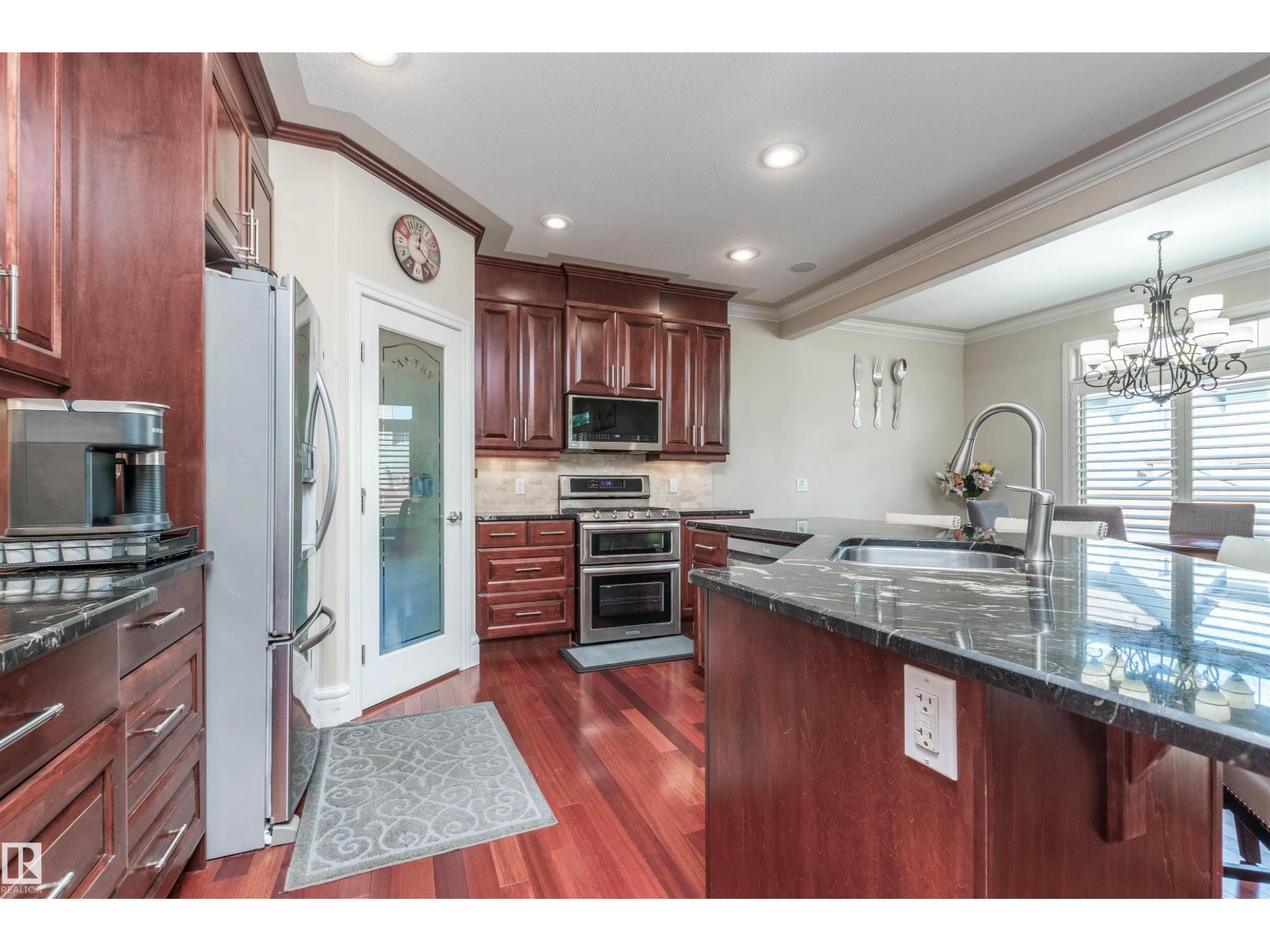 Photo 34 of 5420 Sunview Ba, Sherwood Park AB
