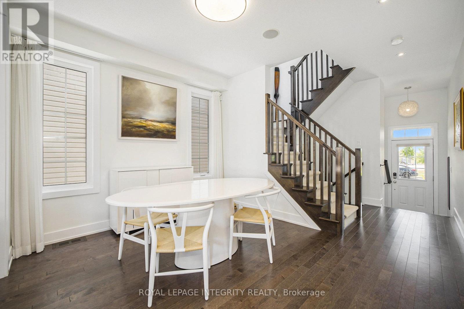 Photo 9 of 285 Meadowbreeze Drive, Ottawa ON