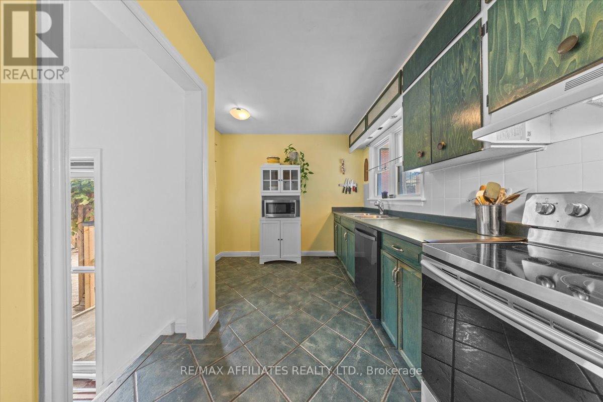 Photo 11 of 1490 Laperriere Avenue, Ottawa ON