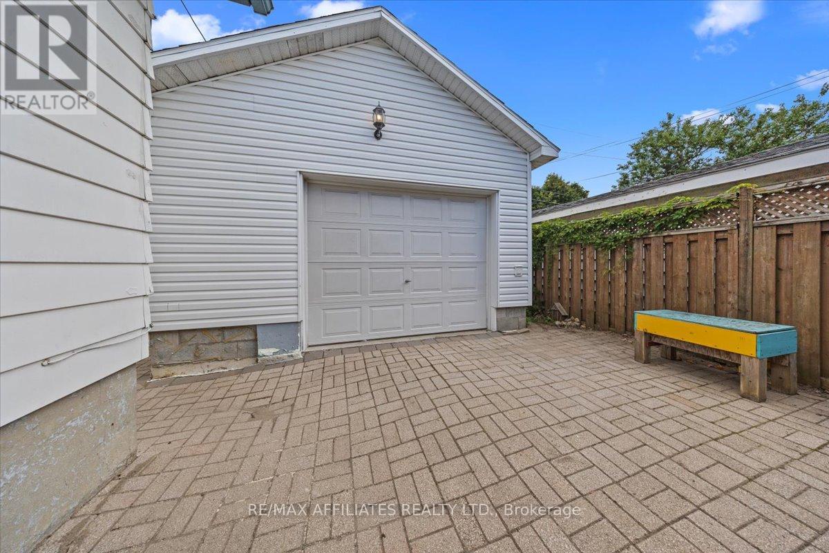 Photo 9 of 1490 Laperriere Avenue, Ottawa ON