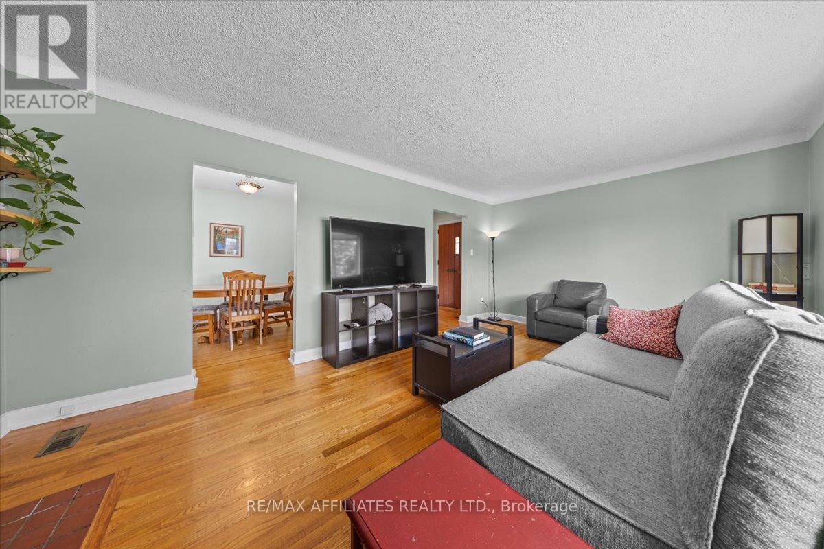 Photo 39 of 1490 Laperriere Avenue, Ottawa ON