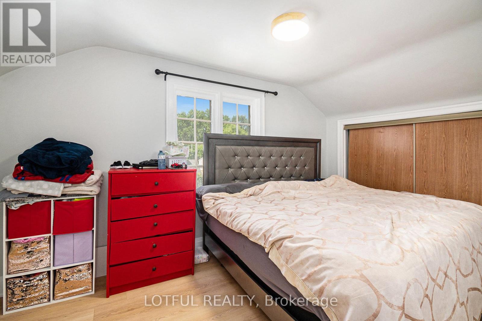 Photo 7 of 13 Pinehurst Avenue, Ottawa ON