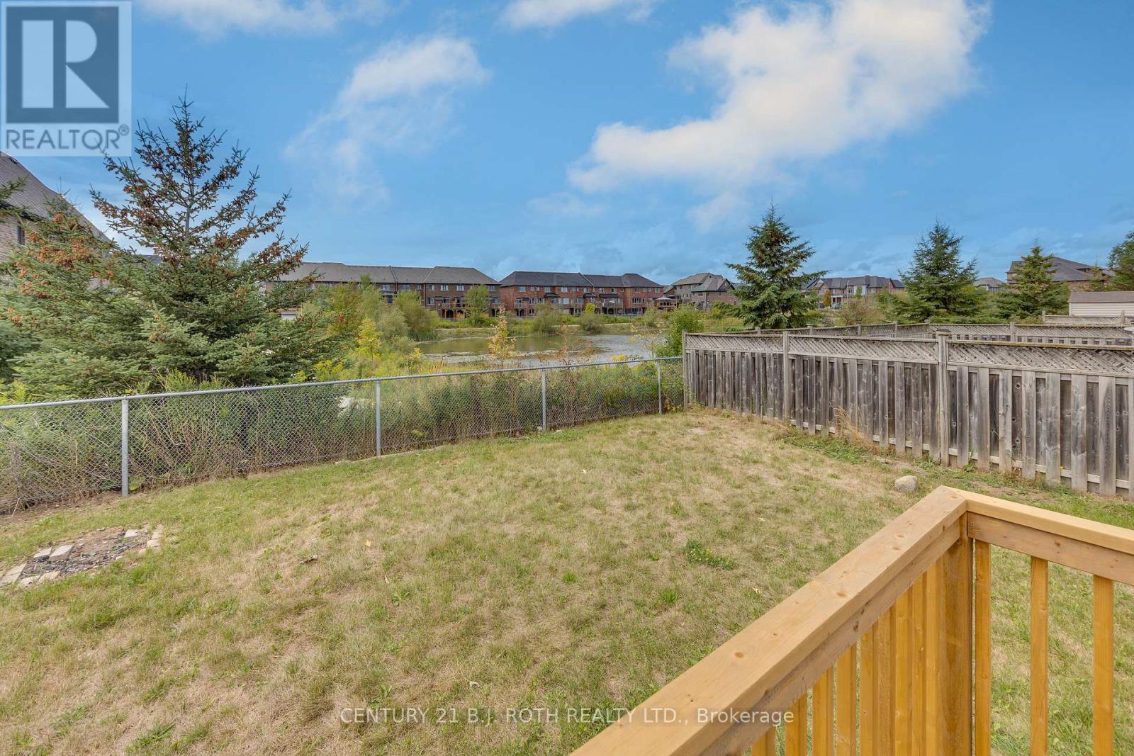 Photo 30 of 1976 Prince Court, Innisfil ON