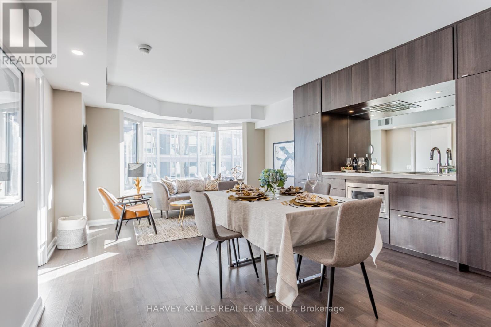 Photo 9 of 2308 155 Yorkville Avenue, Toronto ON