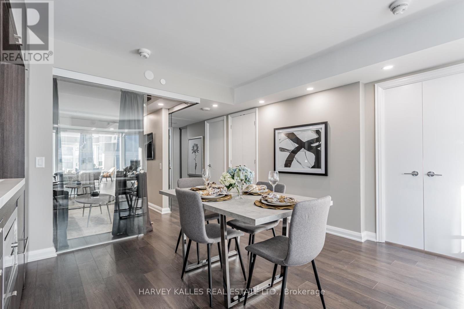 Photo 18 of 2308 155 Yorkville Avenue, Toronto ON