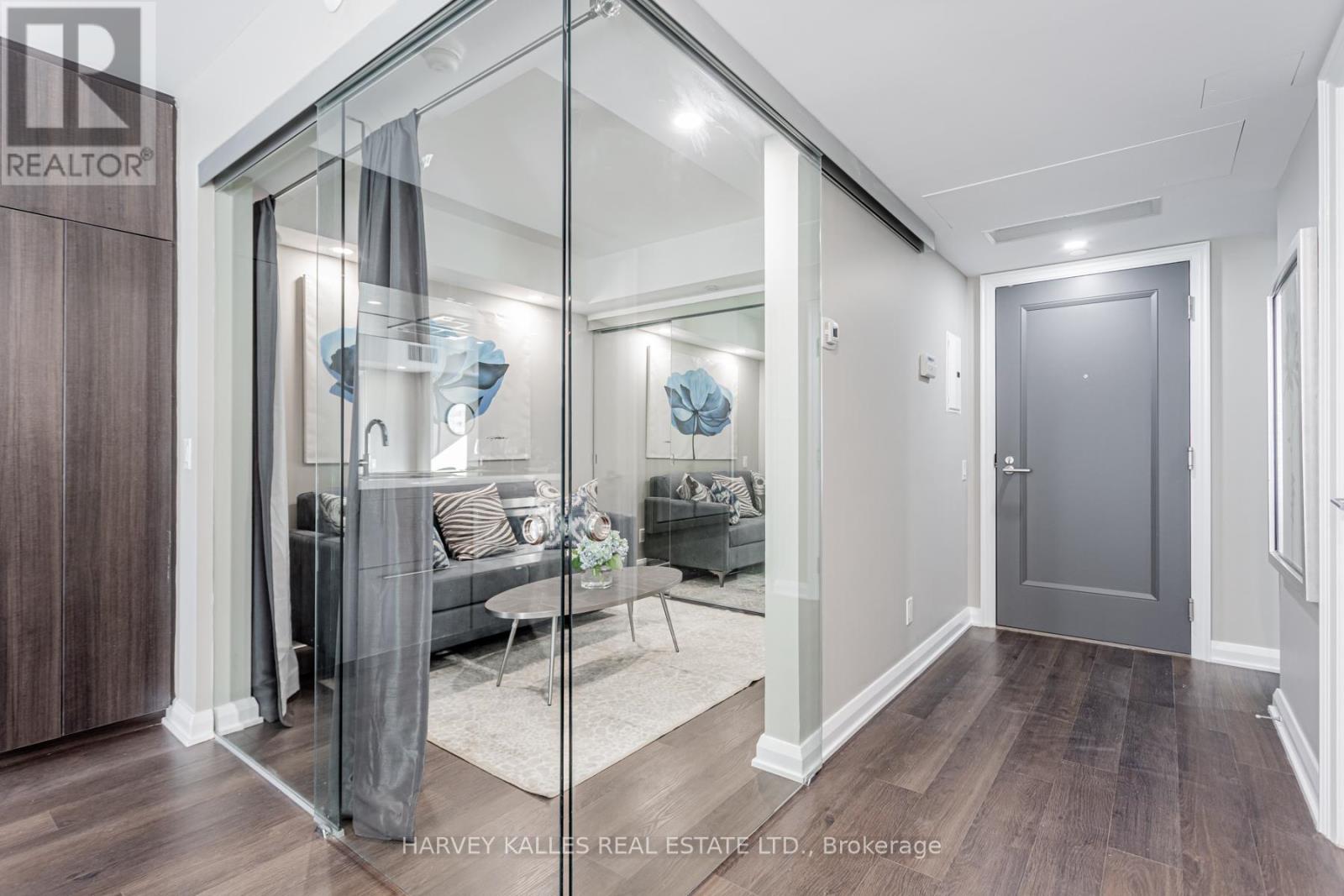 Photo 21 of 2308 155 Yorkville Avenue, Toronto ON