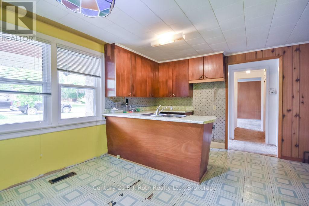 Photo 16 of 377 Barrie Road, Orillia ON