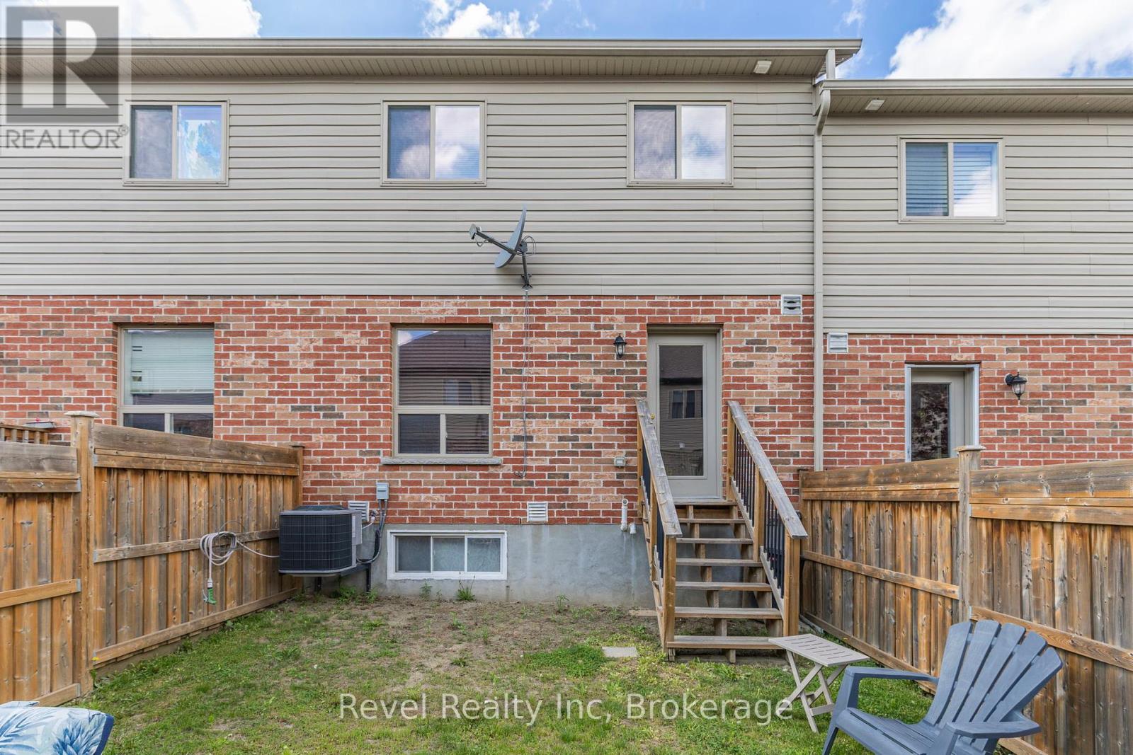Photo 16 of 1041 Cook Drive, Midland ON