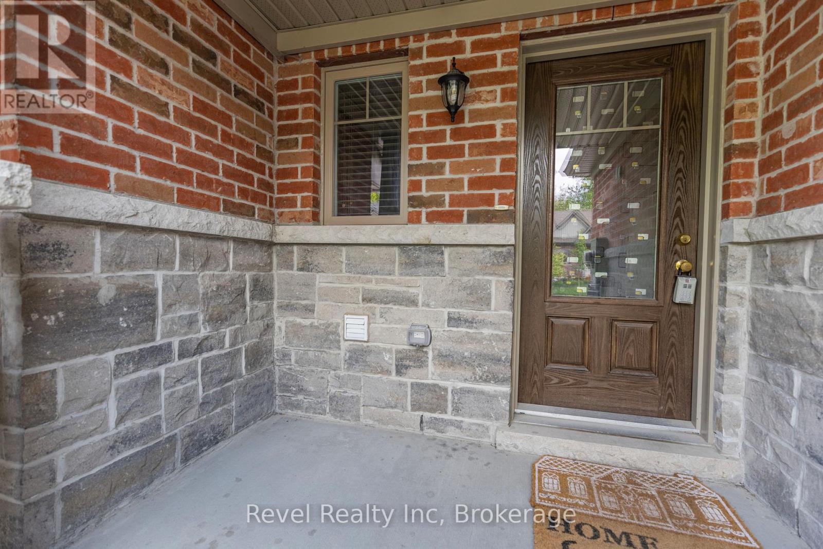 Photo 2 of 1041 Cook Drive, Midland ON