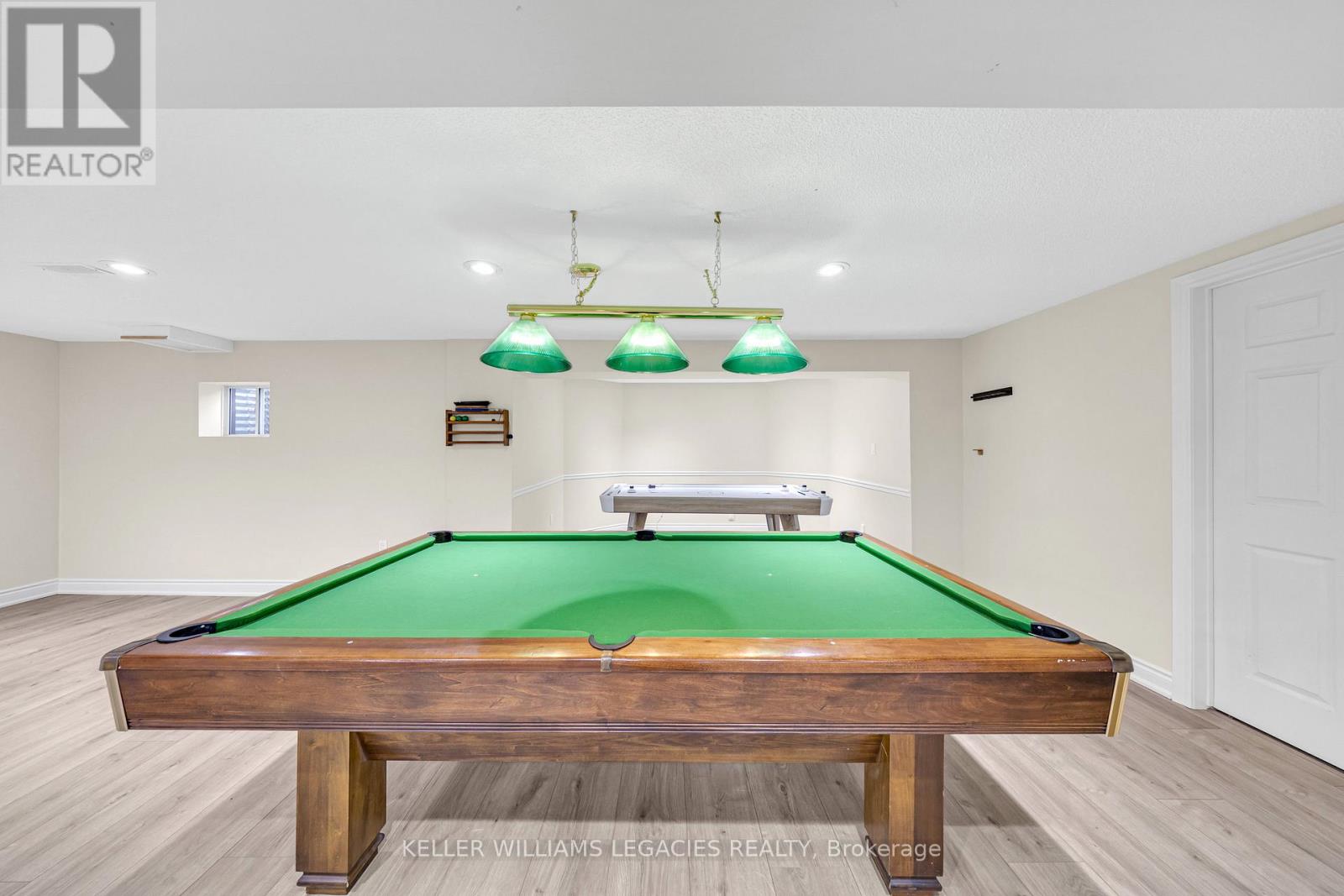 Photo 37 of 43 Allayden Drive, Whitby ON