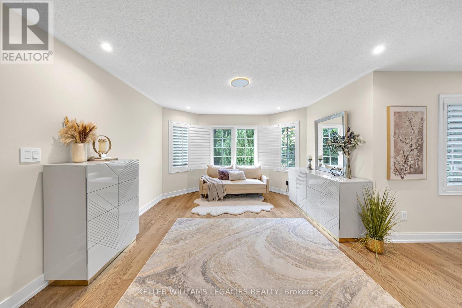 Photo 18 of 43 Allayden Drive, Whitby ON