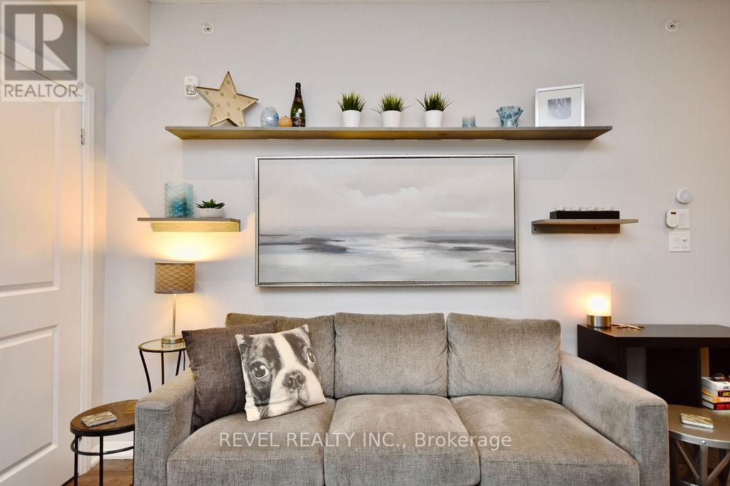 Photo 5 of 208 299 Cundles Road E, Barrie ON