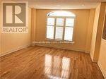 Photo 3 of 33 Caranci Crescent, Brampton ON