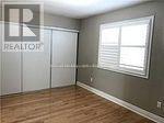 Photo 5 of 33 Caranci Crescent, Brampton ON