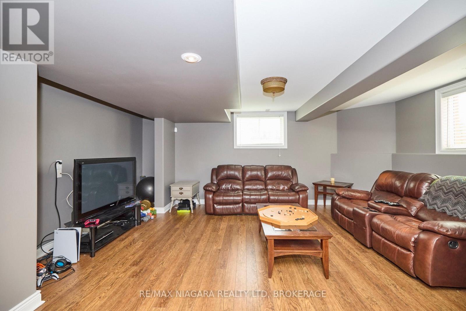Photo 31 of 507 Carrie Avenue, Fort Erie ON