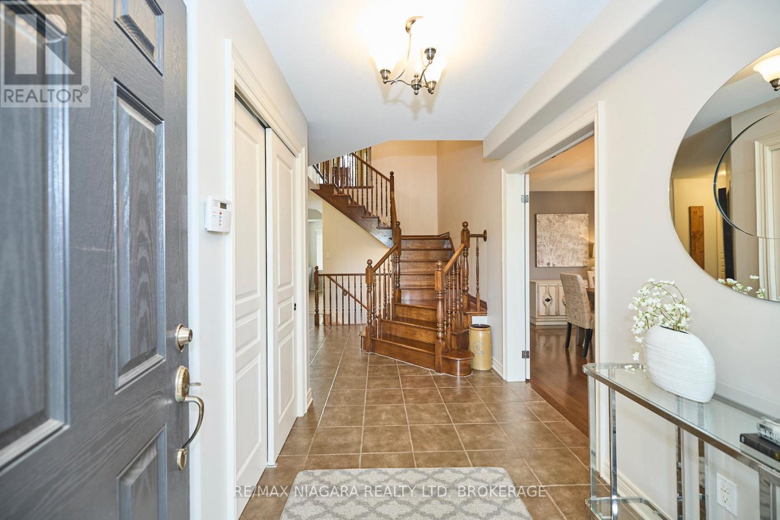 Photo 4 of 507 Carrie Avenue, Fort Erie ON
