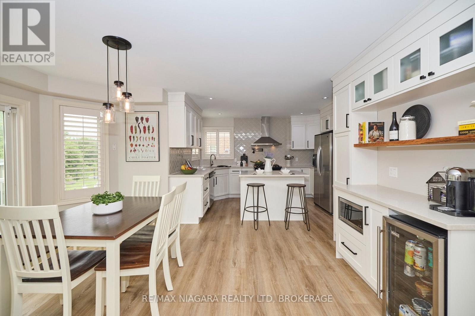 Photo 8 of 507 Carrie Avenue, Fort Erie ON