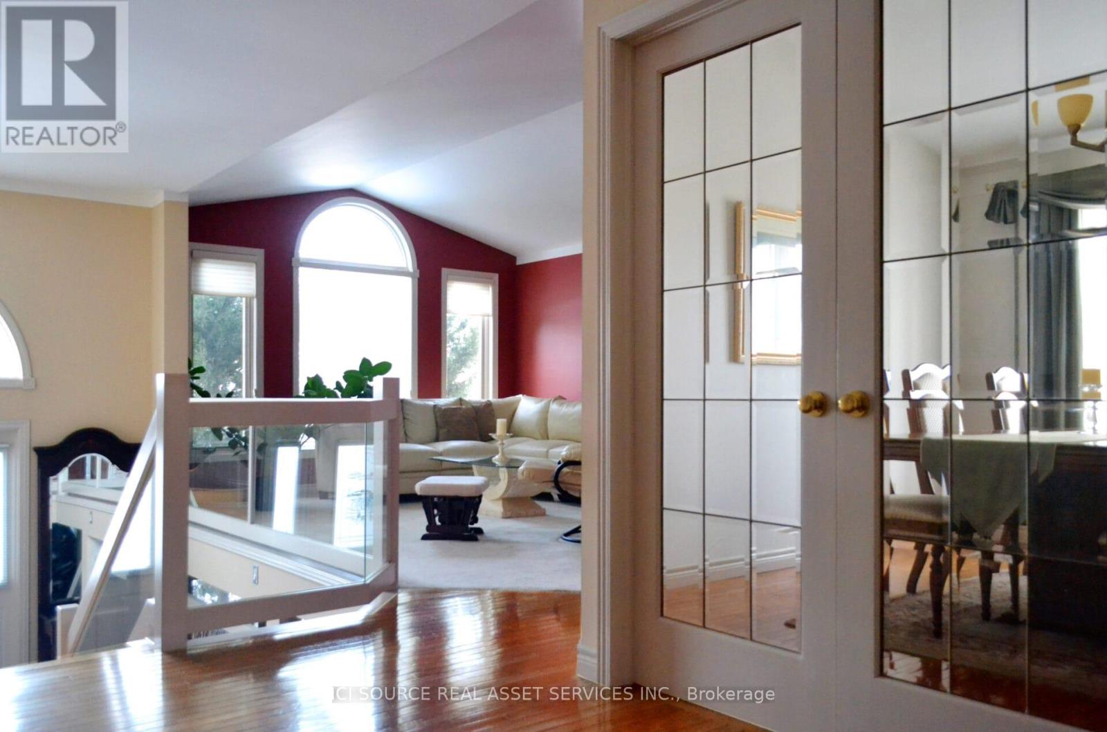 Photo 4 of 640 Delaware Avenue, Lasalle ON