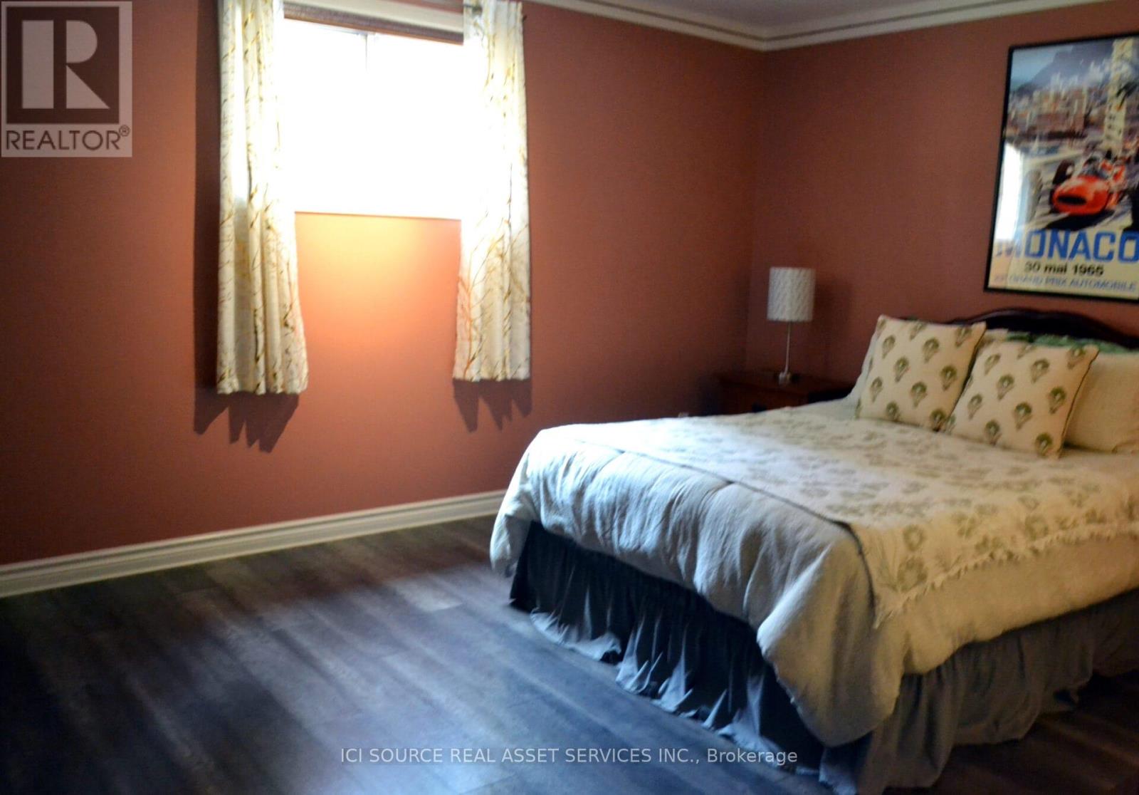 Photo 9 of 640 Delaware Avenue, Lasalle ON