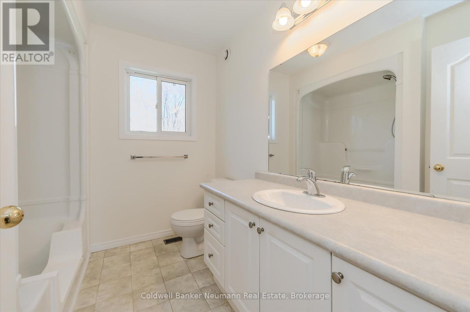 Photo 16 of 2540 Hespeler Road, Cambridge ON